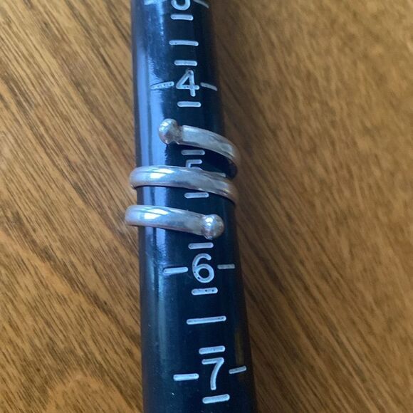 Sterling silver coil ring - Picture 3 of 3